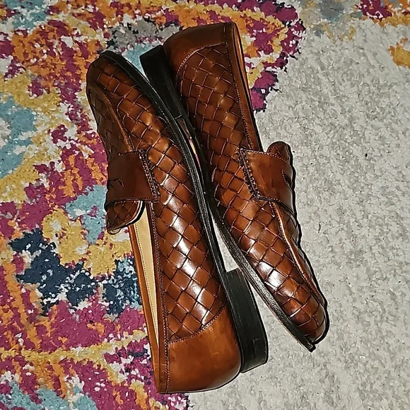 Cole Haan Collection, Mens size 9.5. Brown leather in great condition. - Picture 10 of 14